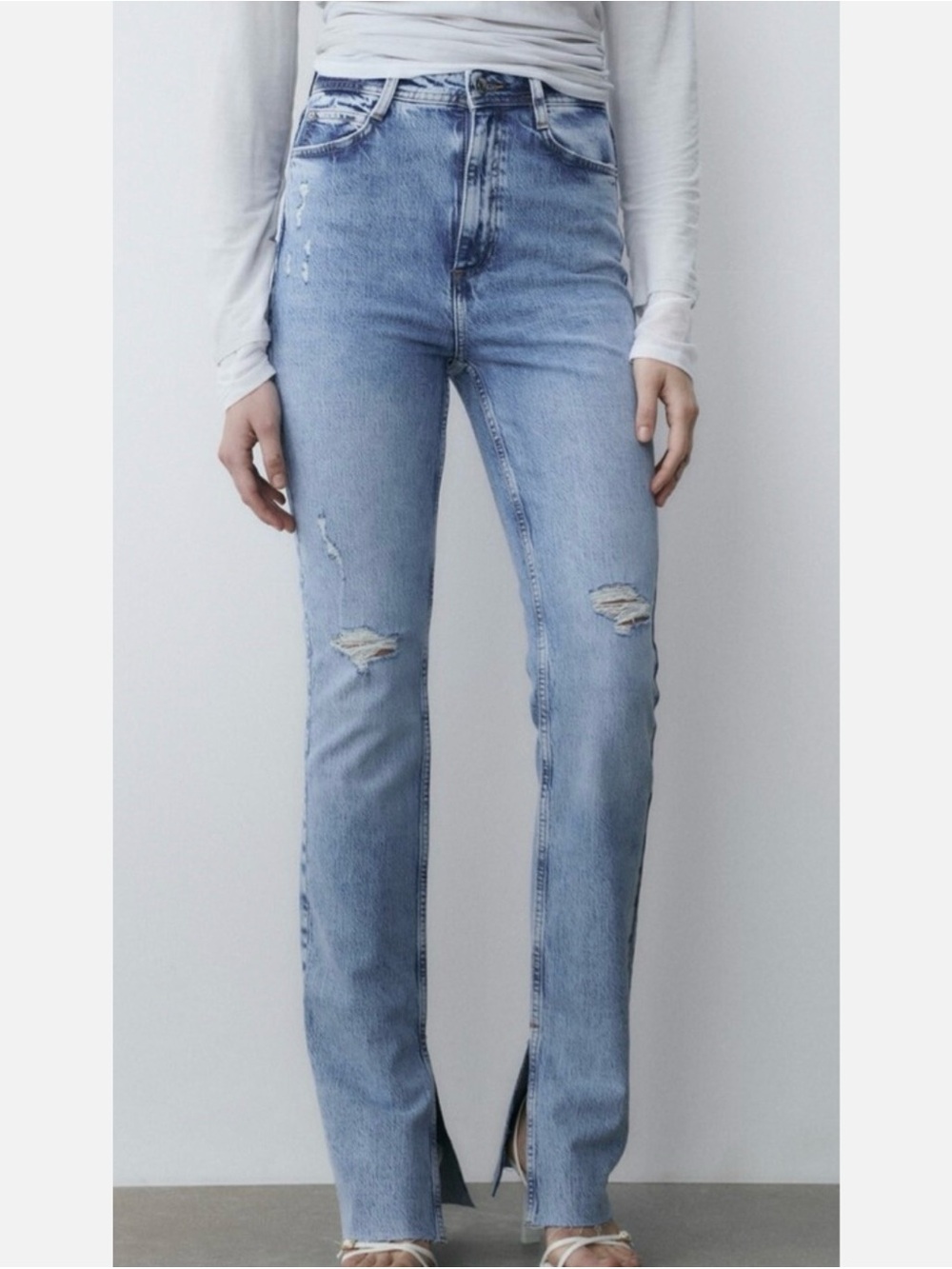 ZARA High-Rise Jeans with Knee Rips NWOT Denim Spring Summer Travel